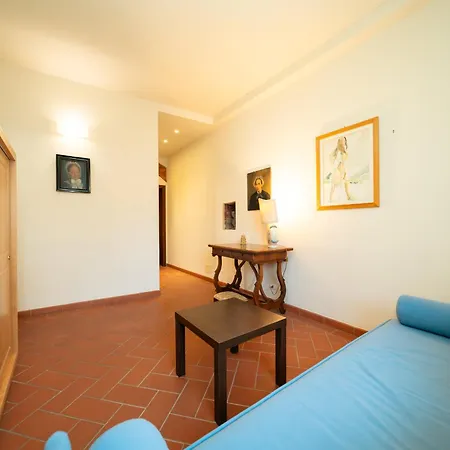 Charming Historic By Ponte Vecchio Apartment